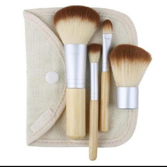 Other - 4 Cosmetic Brush Set /Hemp & Cotton Bag